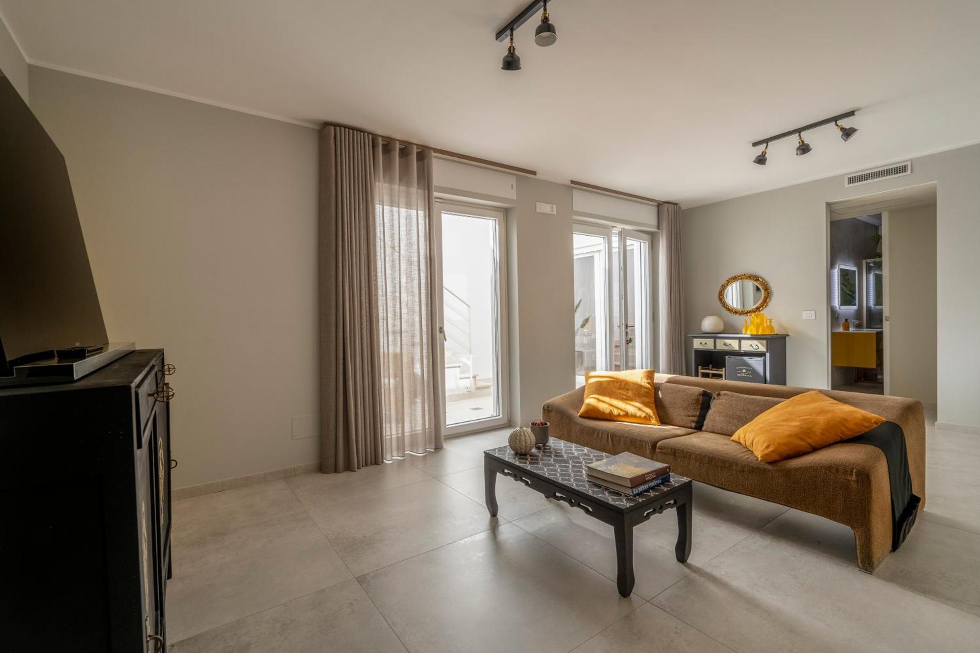 Villa Musa - Your Exclusive Stay In Bari Bagian luar foto